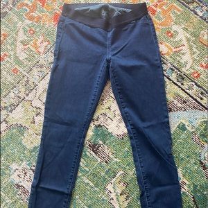 GUC maternity gap jeggings size 26 comfortable